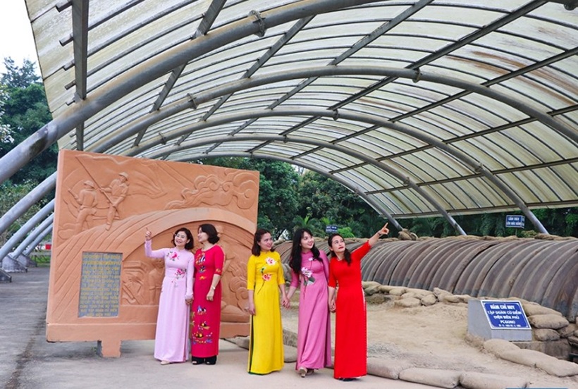 Hầm Đờ Cát - du lịch Điện Biên, du lịch Tây Bắc 5N Tết